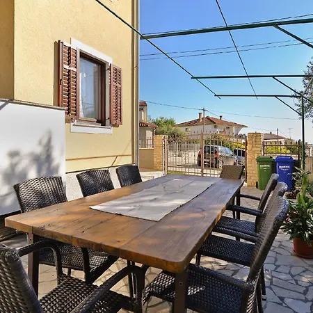 Fuer 12 Personen Ca 110 Qm In Premantura, Istrien Istrische Riviera Holiday home *